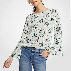 ANN TAYLOR BOATNECK FLORAL BELL SLEEVE TOP